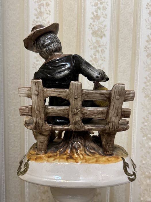 Statueta portelan Art Deco (figurina) Capodimonte Italy.