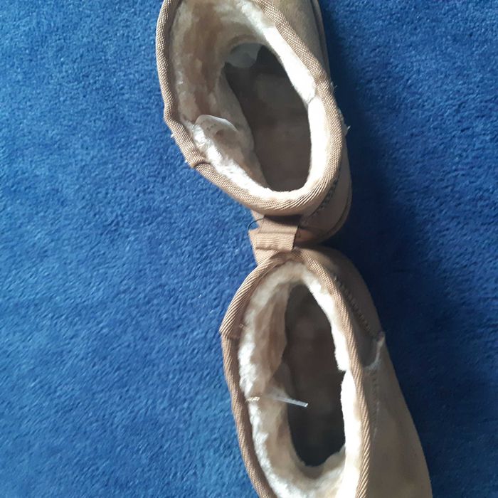 Ghete  stil UGG maro unisex 42 noiH&M piele intoarsa maro jumate pret