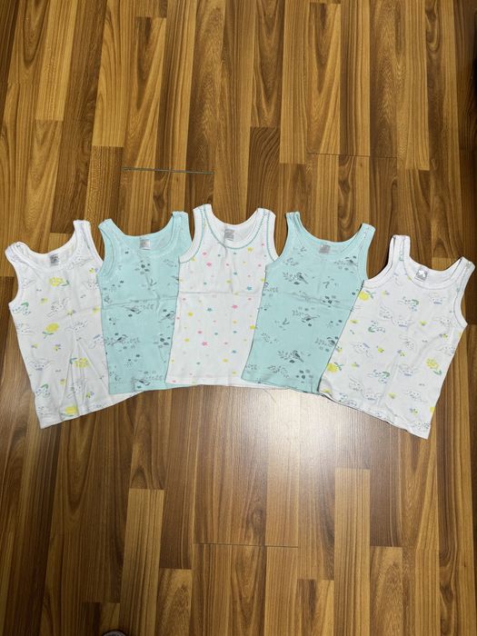 Футболки/лонгсливы на девочку 4-5 лет