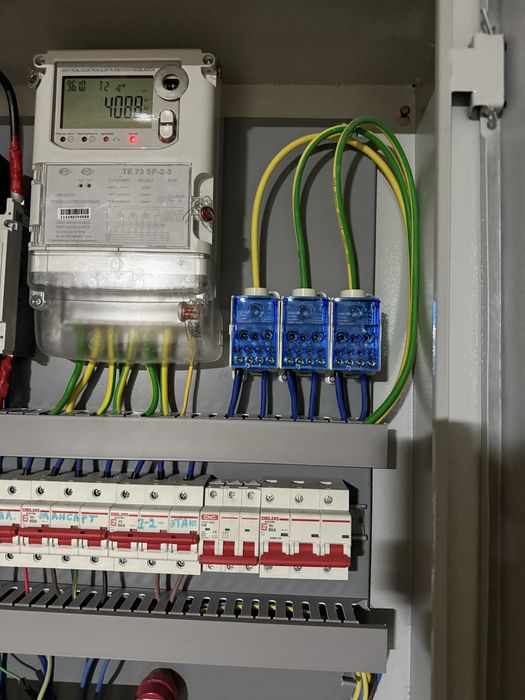 Установка зарядного устройства для электромобиля