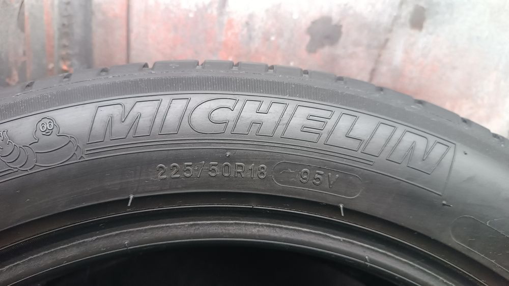 225/50/18 Michelin