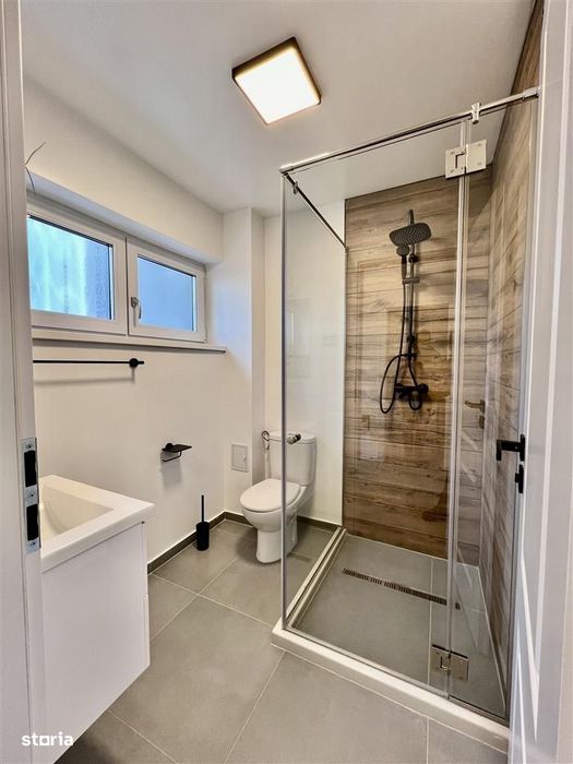 Casă de închiriat în Șelimbăr – 4 camere, curte proprie