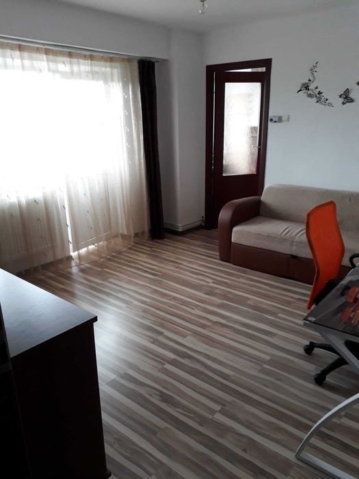 Garsonieră de închiriat