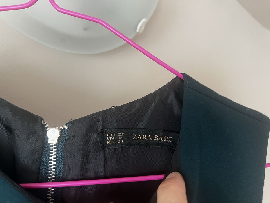 Маслено-зелена рокля ZARA