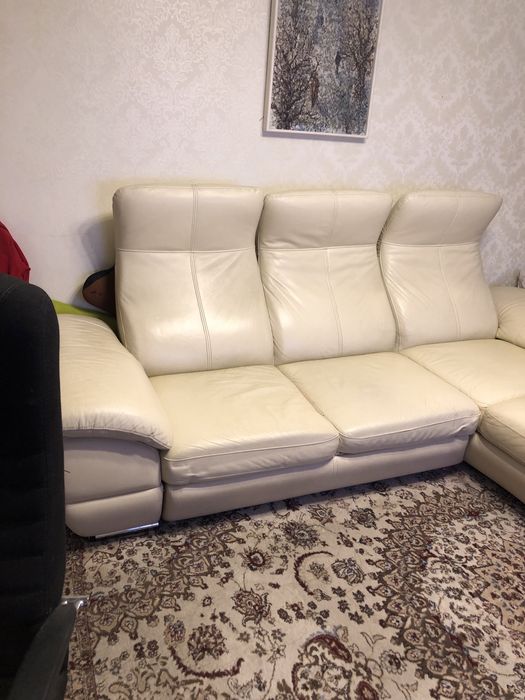 Продам кожаный диван