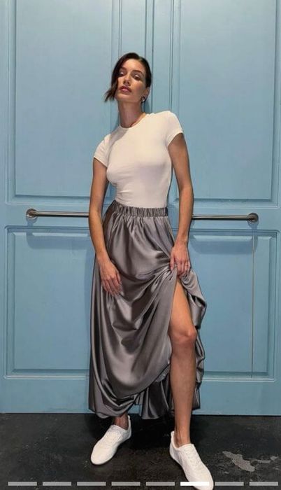 Нова дълга пола тип балон от графитен сатен размер М