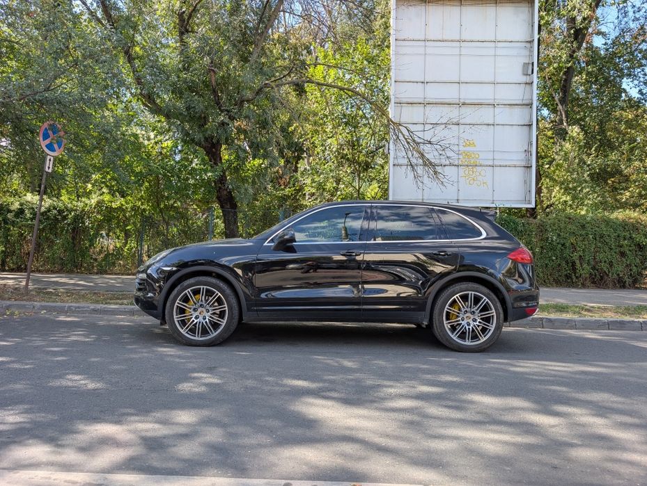 Porsche Cayenne 3.0 model 2011 schimb cu teren