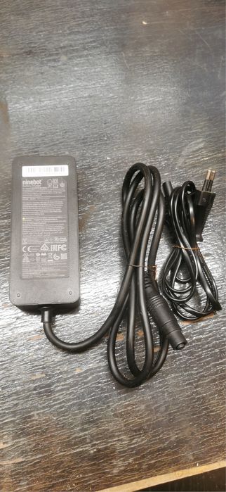 Incarcator ninebot segway