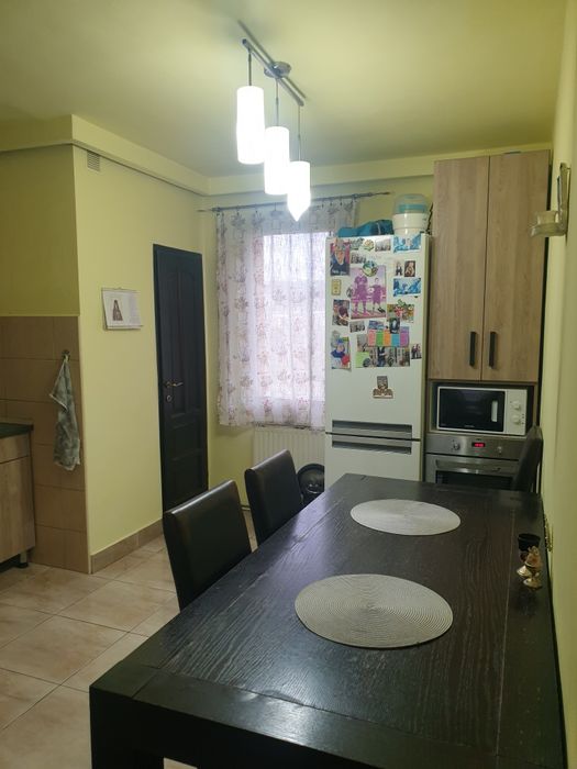 De  vânzare apartament cu 2 camere, cartier Tudor