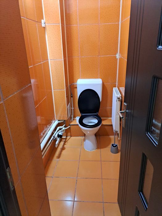 Inchiriez apartament 3 camere
