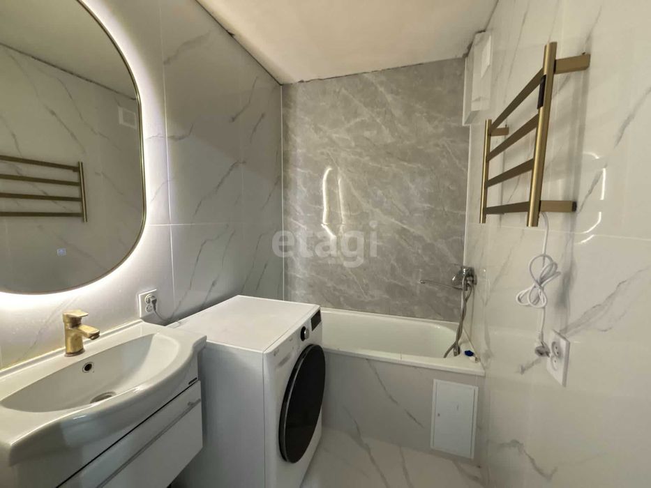 продам 3 комнатную квартиру