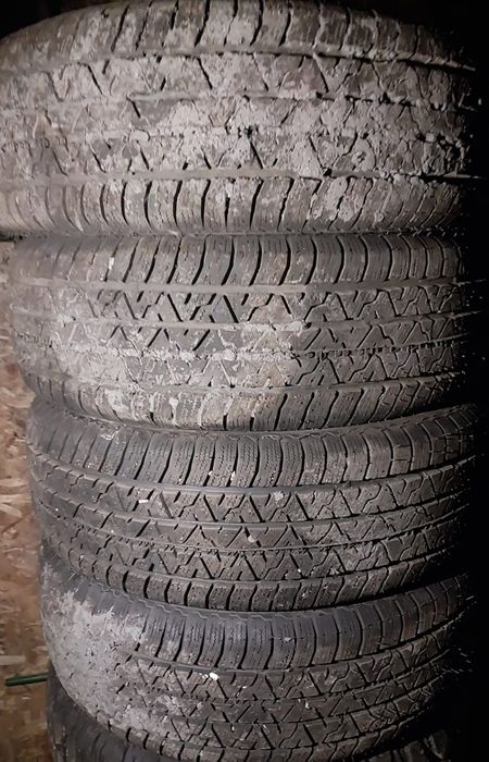 4 шины Кама 215 65 R16. Пробег небольшой.