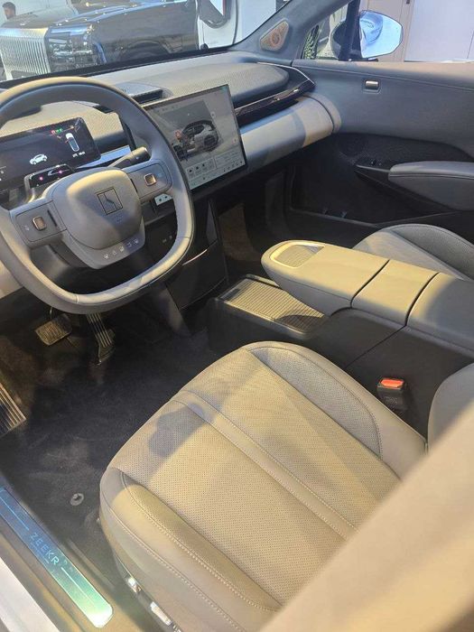 Zeeekr X >8 лет гарантия