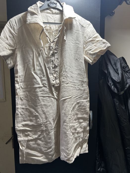 Само за 20 лв, прекрасна френска рокля със състав 100 % лен.