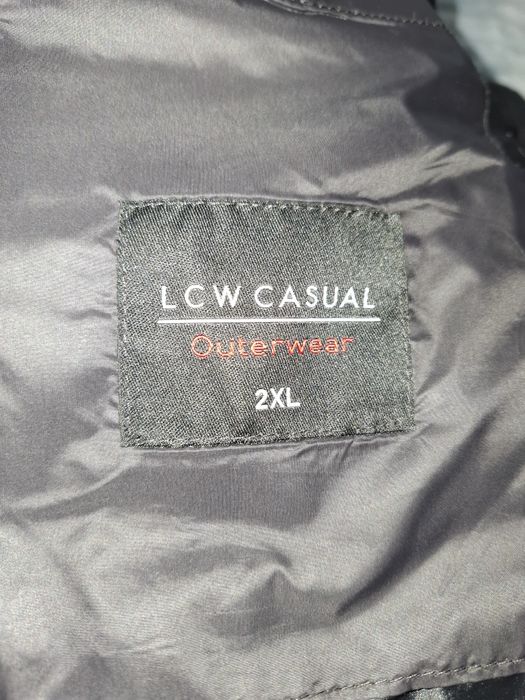 Мъжко черно яке с качулка ,2хл

Дължина о