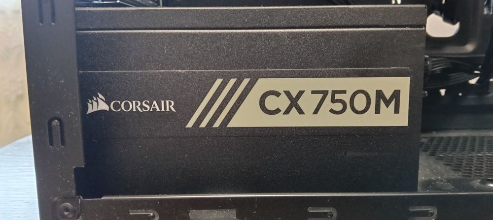 PC Gaming i5-10400F / GTX 970 / SSD + HDD