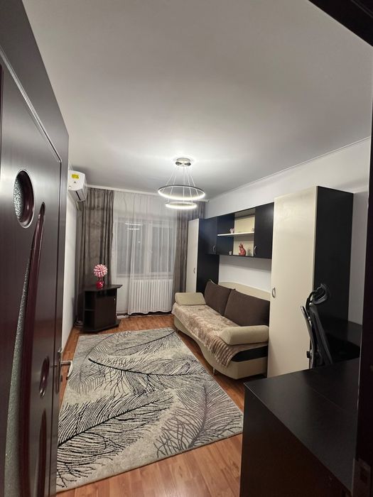 Inchiriez apartament in zona Alexandru cel Bun (Minerva).