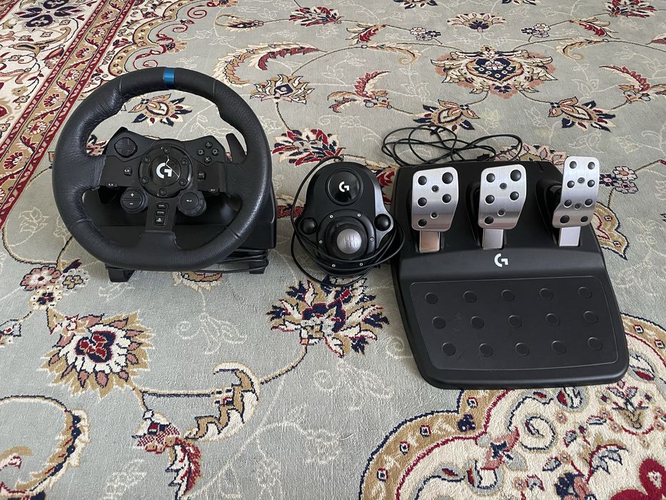 Продаю игровой руль