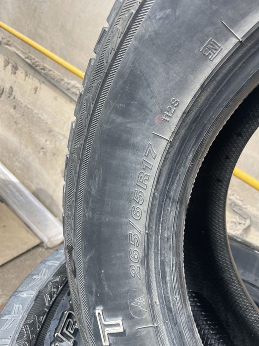 Продам резину 265/65/17