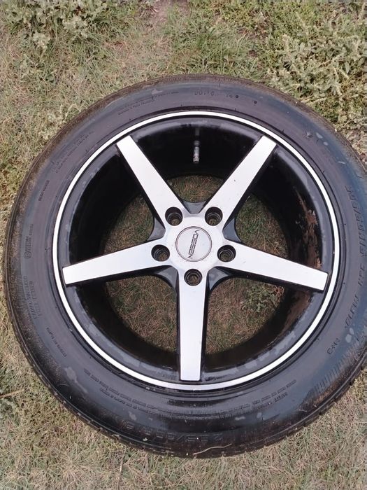 Продам диски с резиной