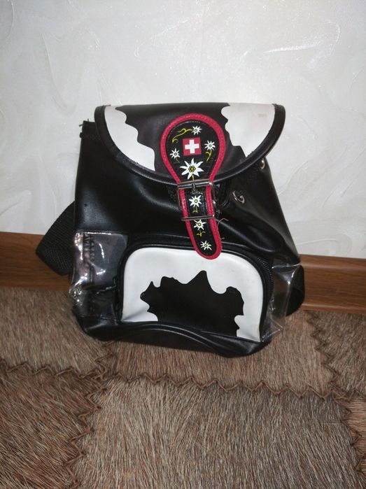 Рюкзаки и сумки для девочек