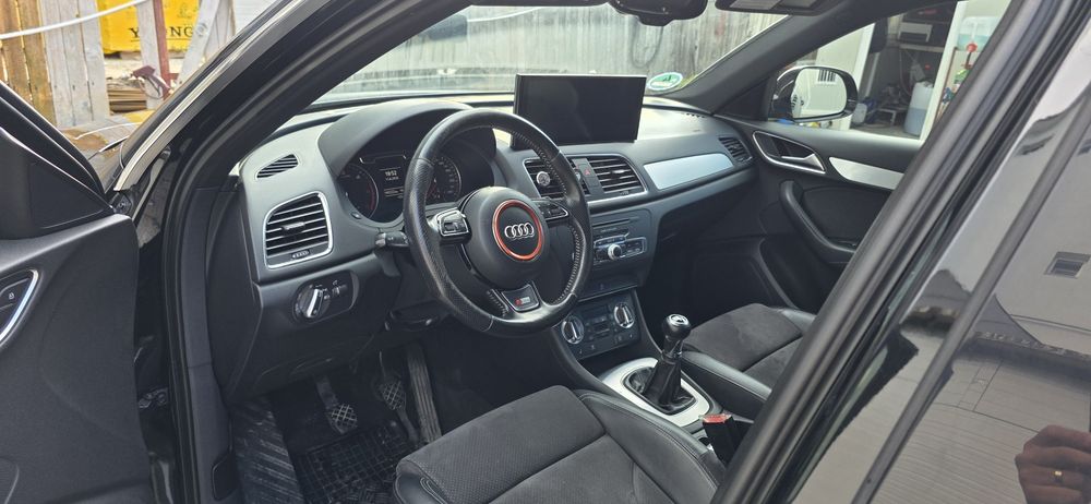 Audi Q3 S line interior  Impecabil
