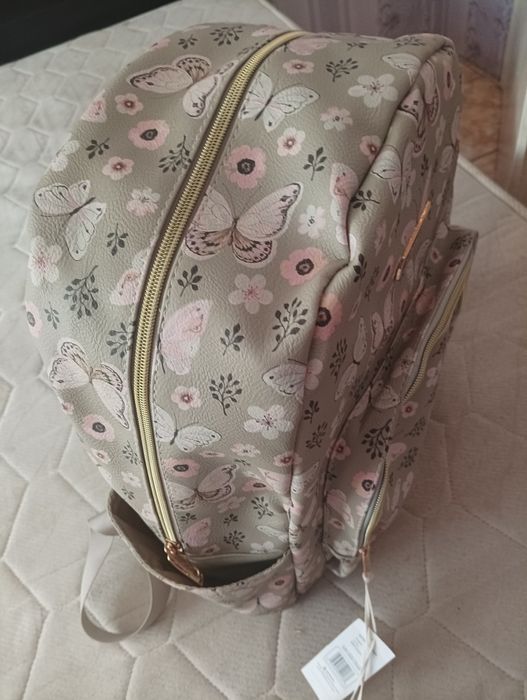 Нова ученическа раница