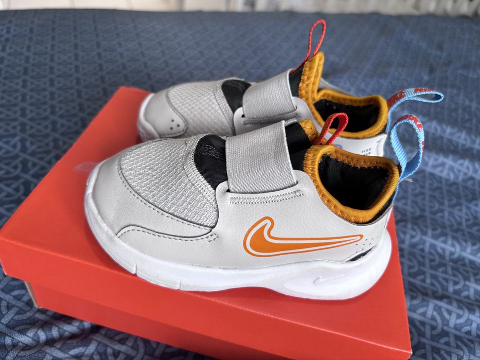 Маратонки Nike Flex runner