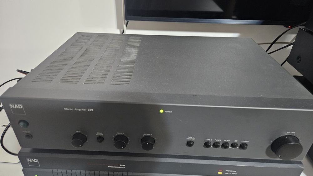 Preamplificator Nad 302+final Nad 2100