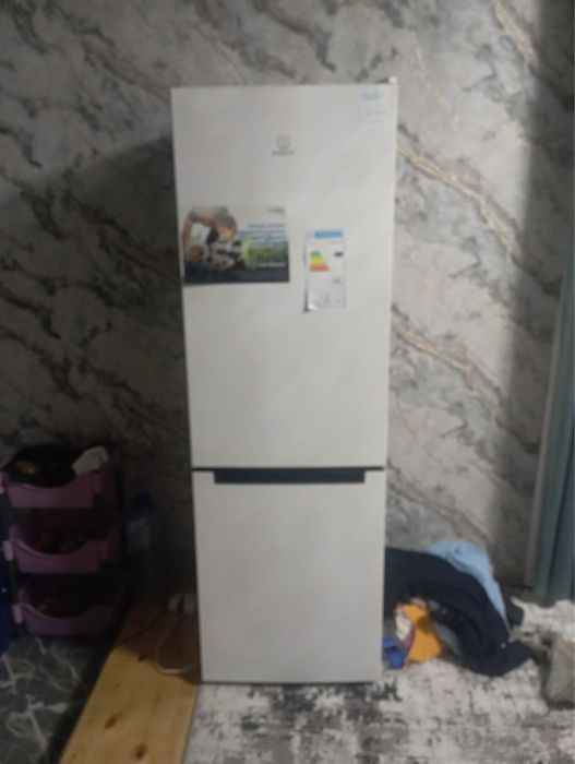 Холодилник сотилади холати янги