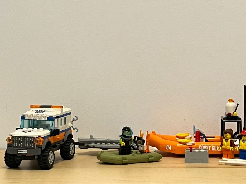 Lego City Unitatea de intervenție 4 x 4