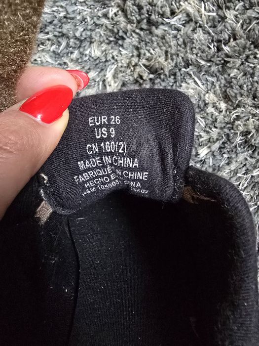 Adidași h&m nr 26 cu scai