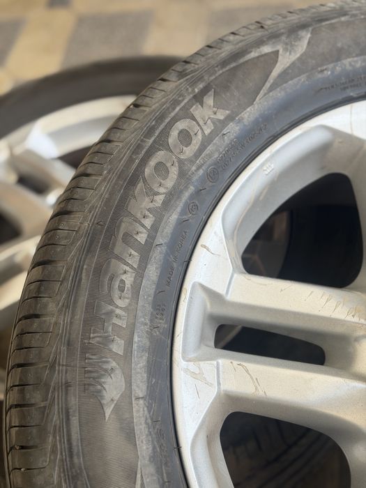 Диски с шинами от Lexus и Toyota