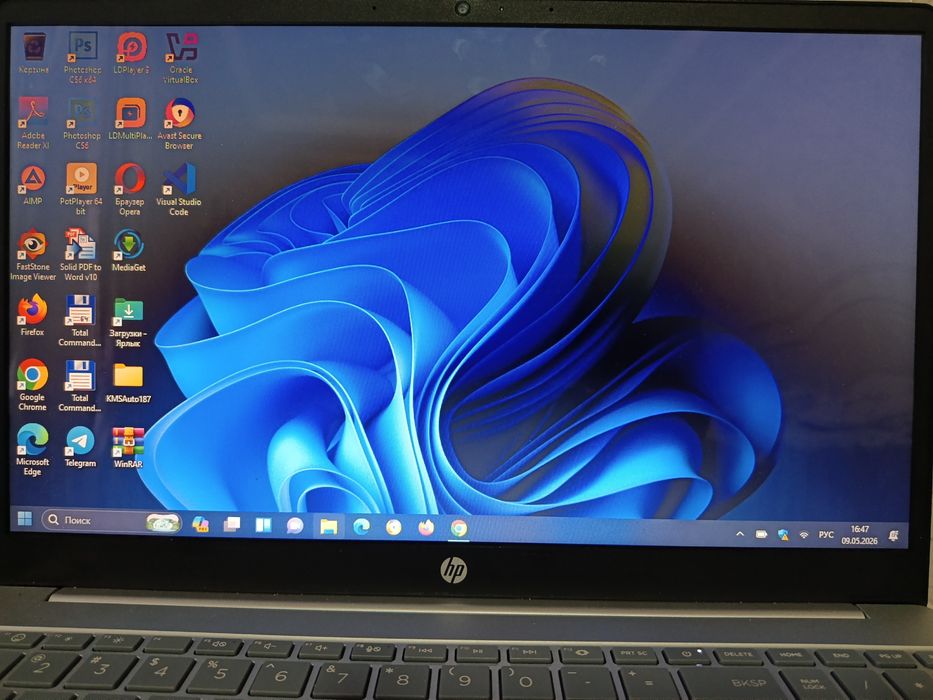 HP Noutbuk i5 ekran sensir