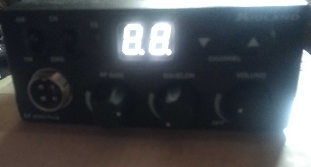 Statie radio defecta