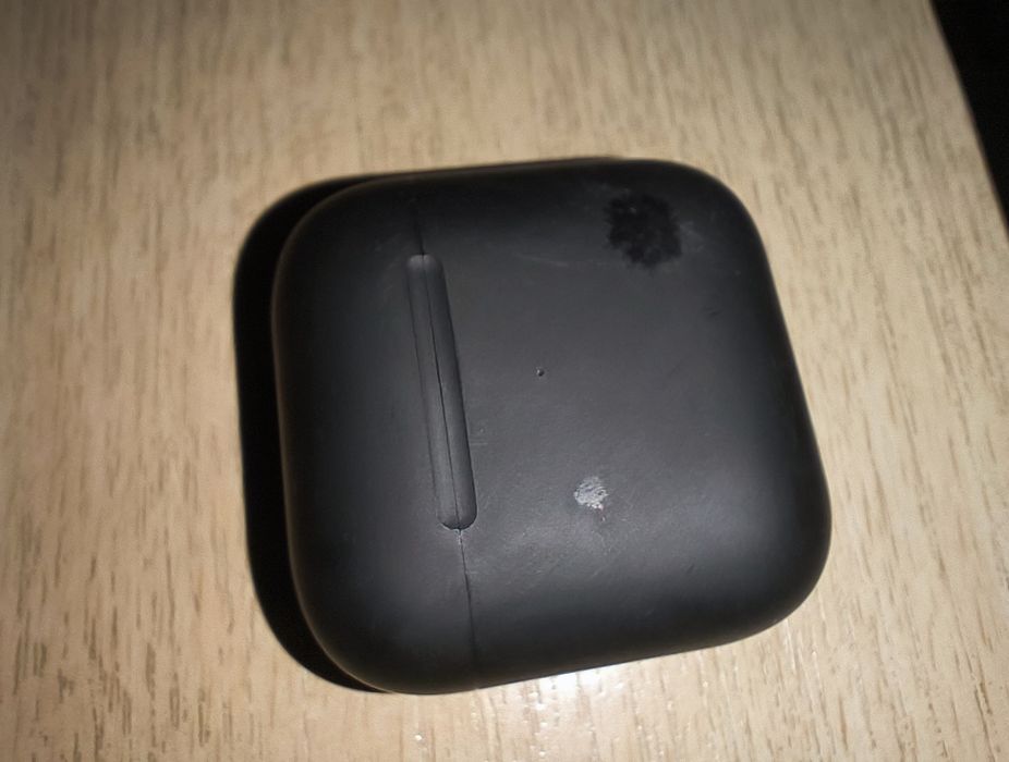 AirPods не работающие
