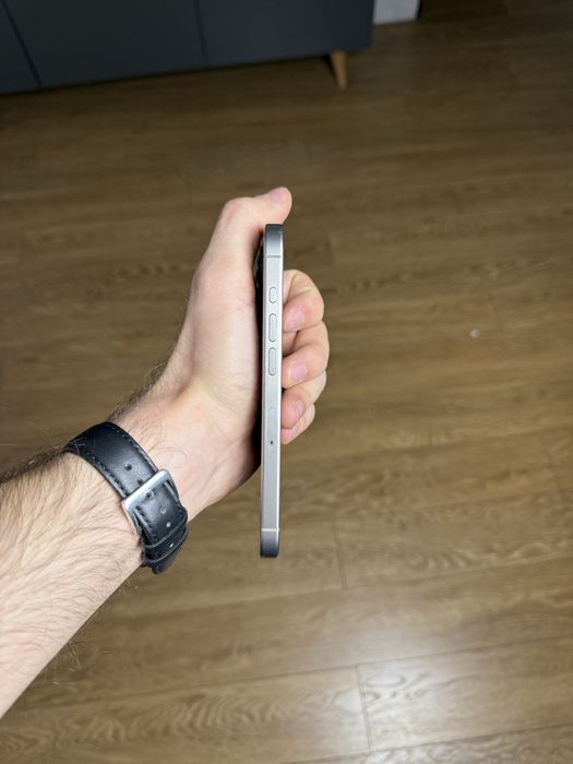 iPhone 15 Pro Natural Titanium 128gb