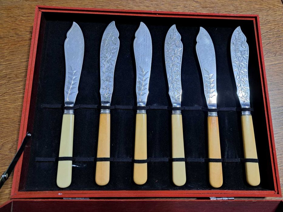 Cutite de masa Joseph Rodgers Shefield EPNS , argintate, maner din os