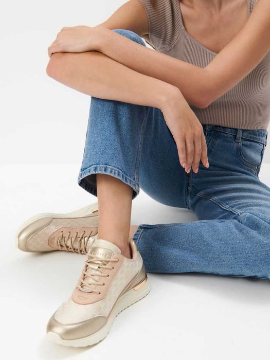 Сникърси Mohito