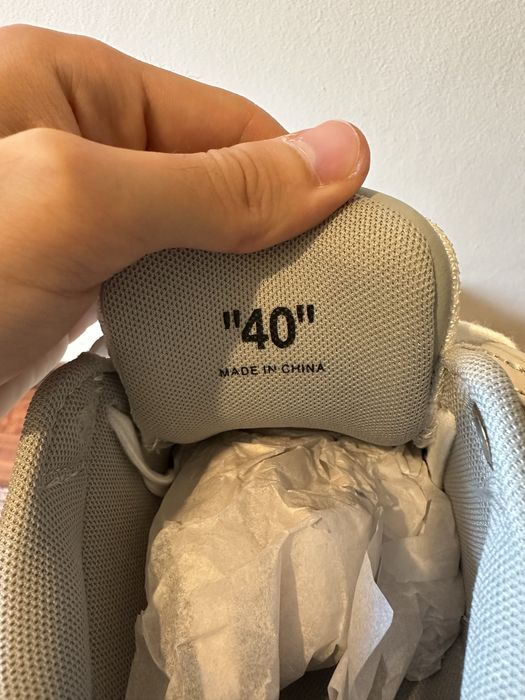 OFF-White Out Of Office OOO Low Tops Grey White