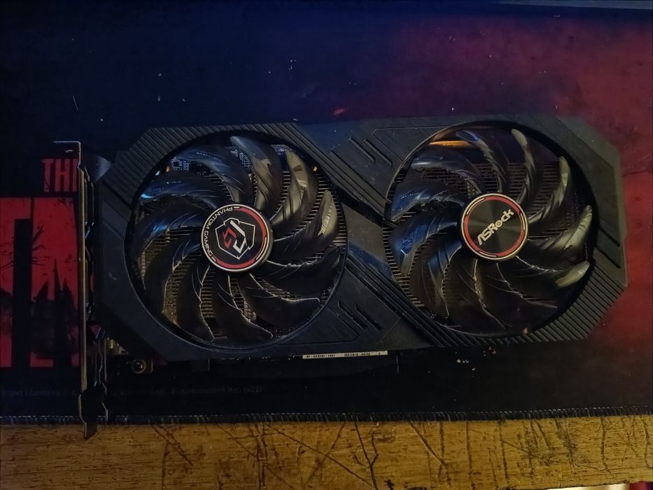 Продавам Rx 6500 XT