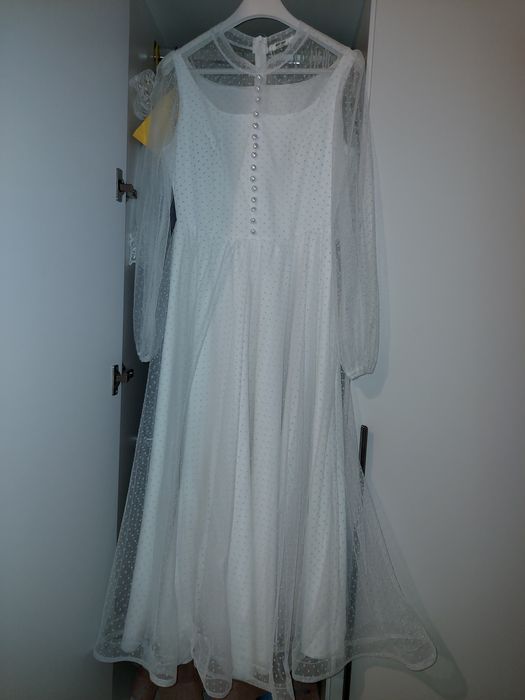 Продаю два платья