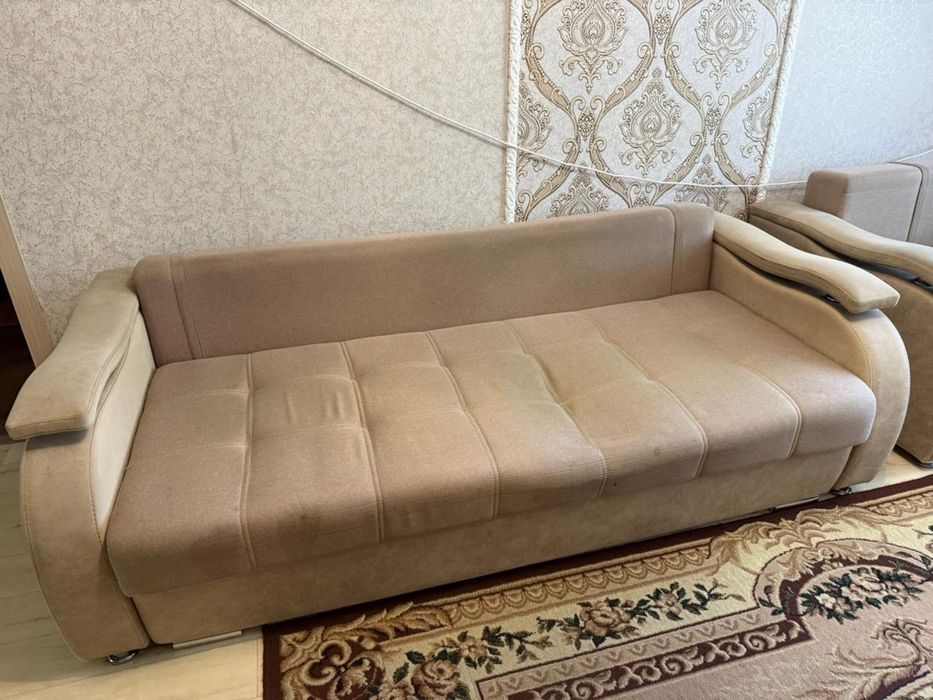 Продам диван и кресло комплектом
