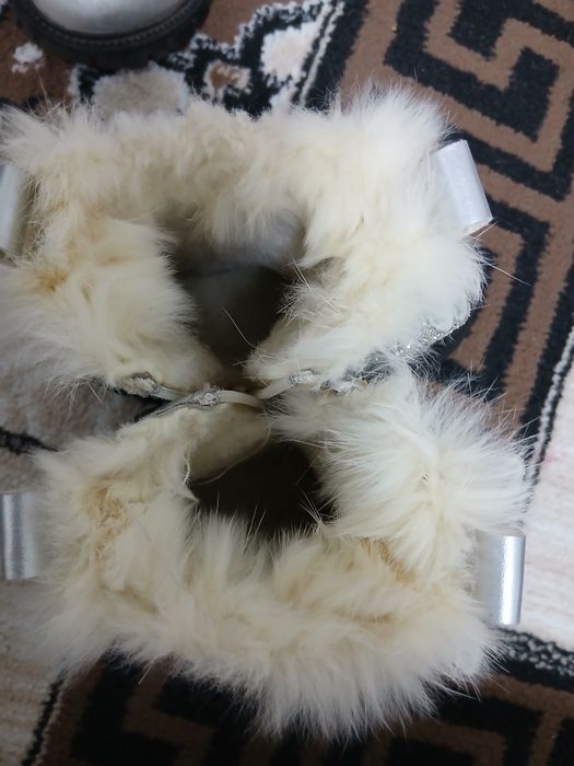 Продам обувь на девочку