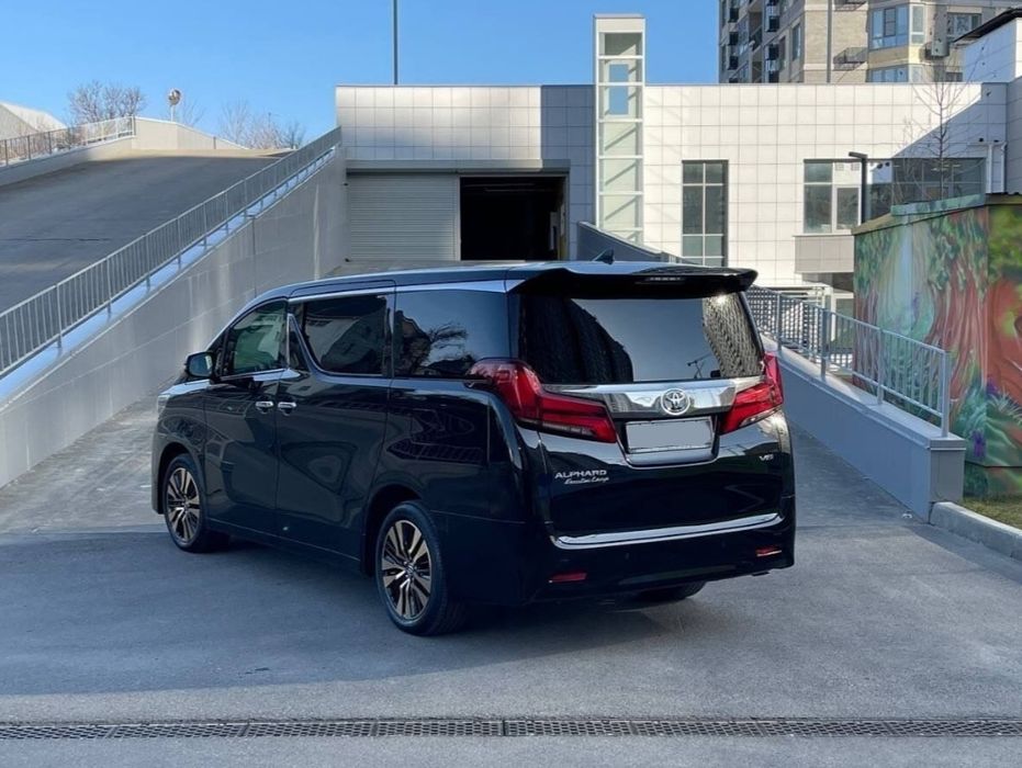 Гид Сопроводитель с личным авто Экскурсии по Узбекистану минивен 7мест