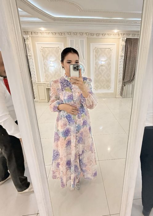 Вечерние платья со стразами