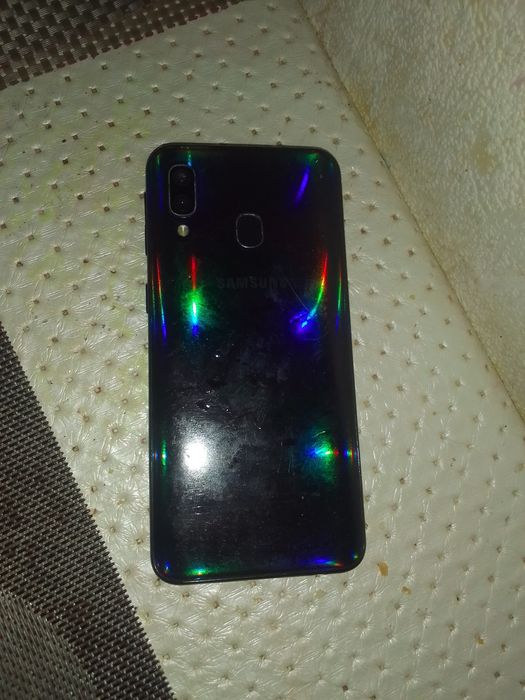 Самсунг а40 бу без док