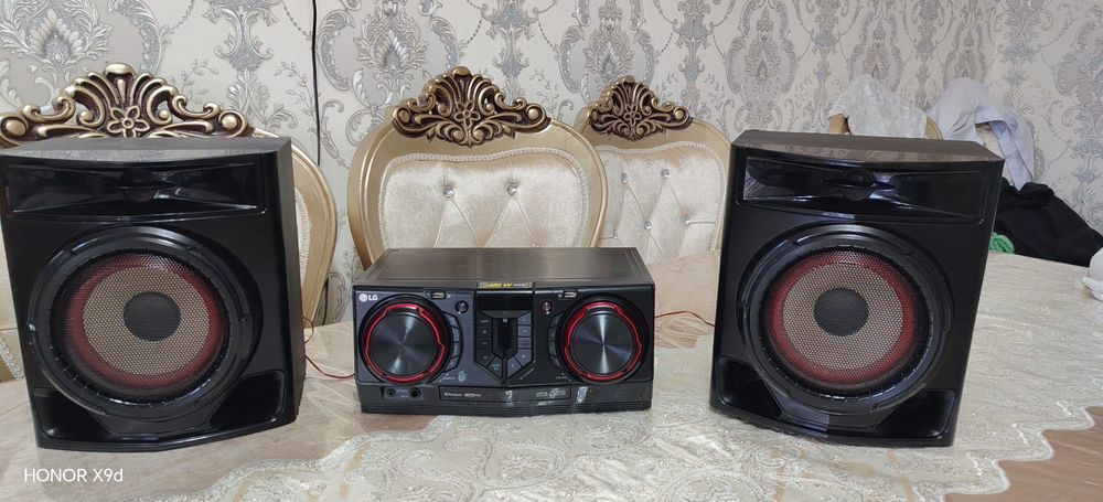 Продаю муз центр  LG MP3, USB, Bluetooth.