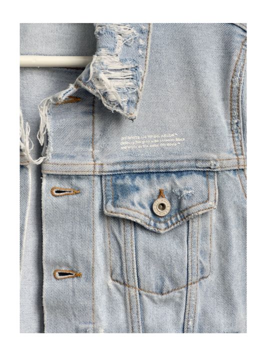Джинсовая куртка Off-White. Вещи. Одежда.