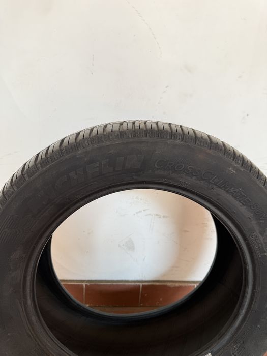 vand 4 anvelope dimensiuni diferite